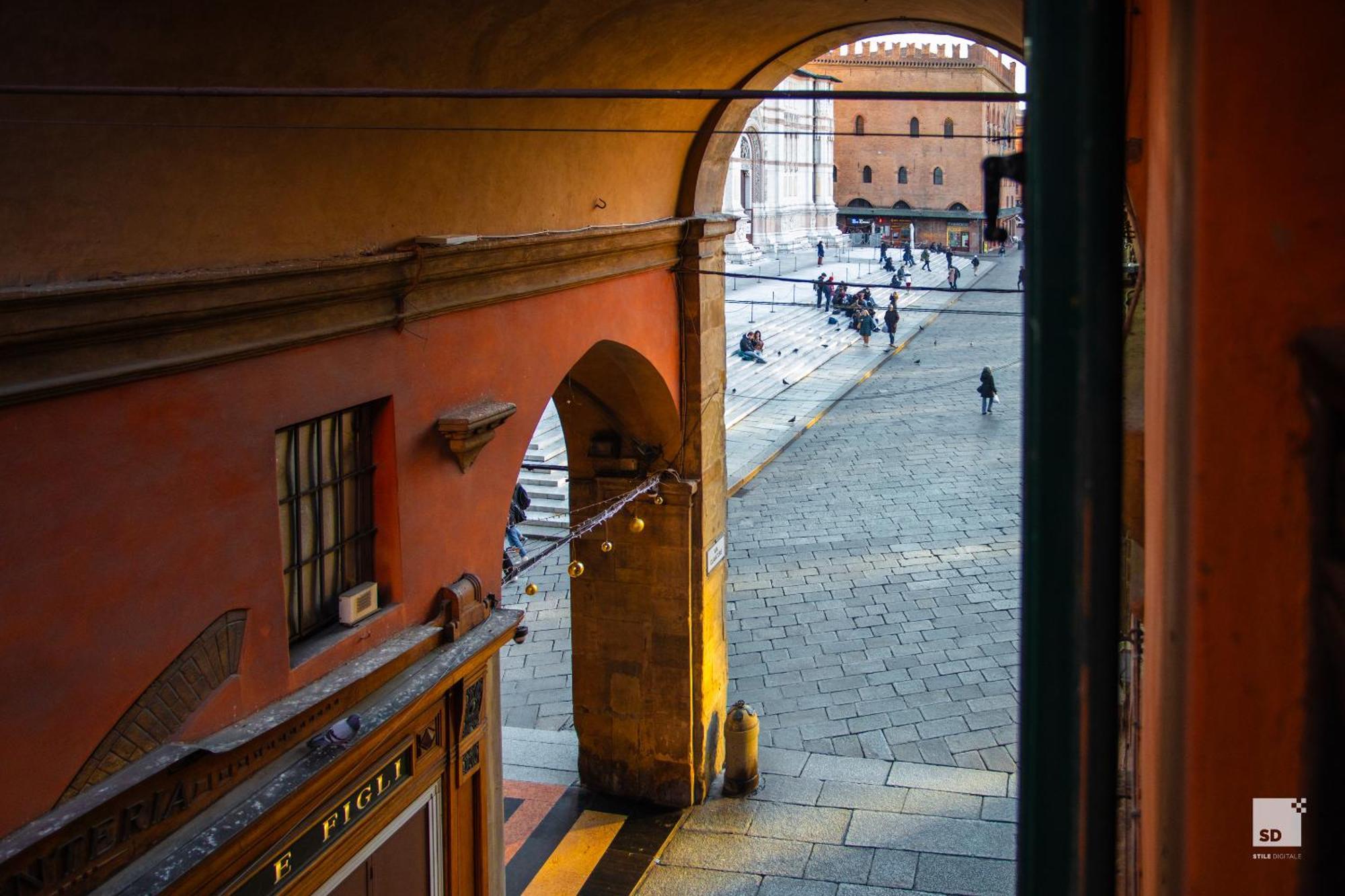Urbanicooh Garisenda - Piazza Maggiore View ボローニャ エクステリア 写真